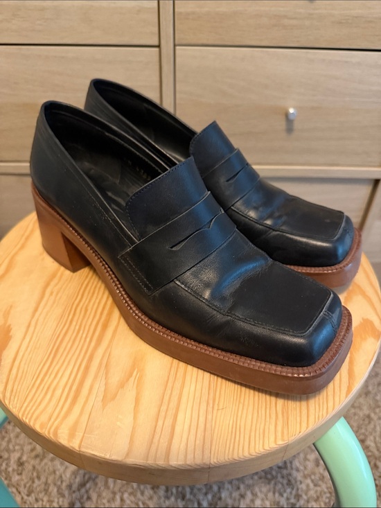 ALOHAS Shoes - Alohas women’s Black Leather Block Heel Loafers - size 39